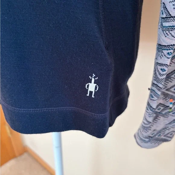 Smartwool Navy and Gray Long Sleeve Women's Top. Excellent Condition - Picture 2 of 11